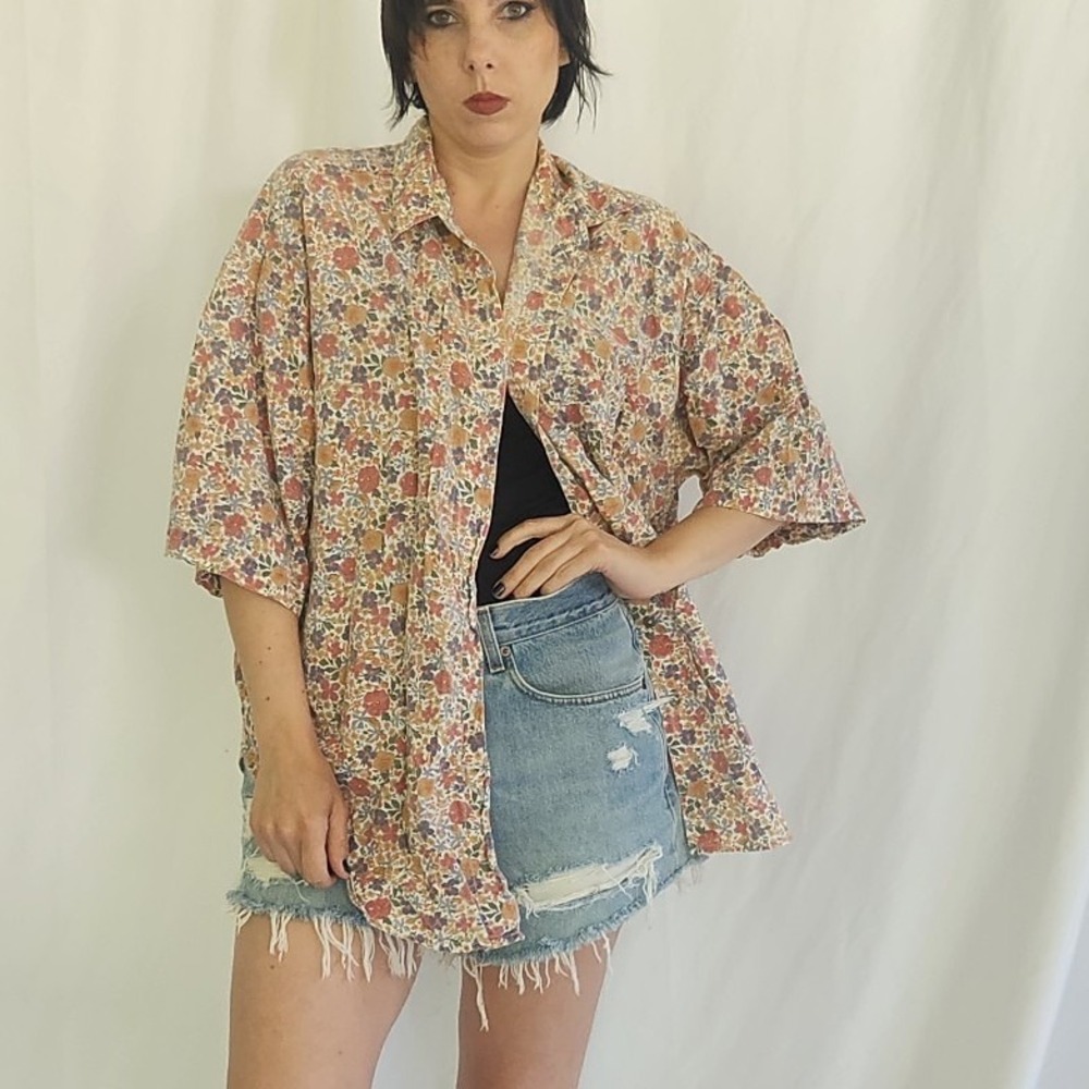 90s 100% Cotton Floral Button Down